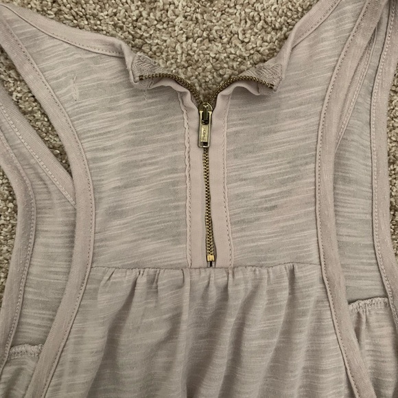 American eagle tan zip up tank - Picture 2 of 2